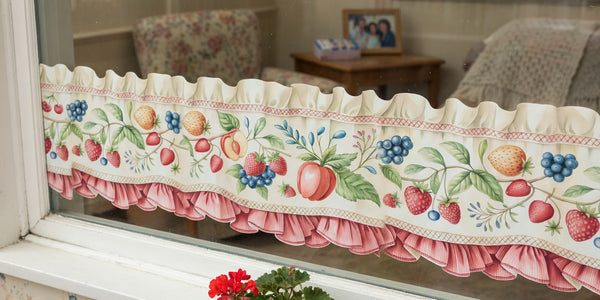 Vintage Fruit & Berry Wall Border | Farmhouse Kitchen Reminiscence Decal | Memory Care & Senior Living Hallway Mural | Dementia-Friendly Decor for Dining & Activity Spaces, Senior Resident Room