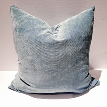 Load image into Gallery viewer, Soft Green Teal Velvet Pillow Cushion Covers 20x20&quot; Plush Mint Green Decorative Throw Accent Pillow Set of Two